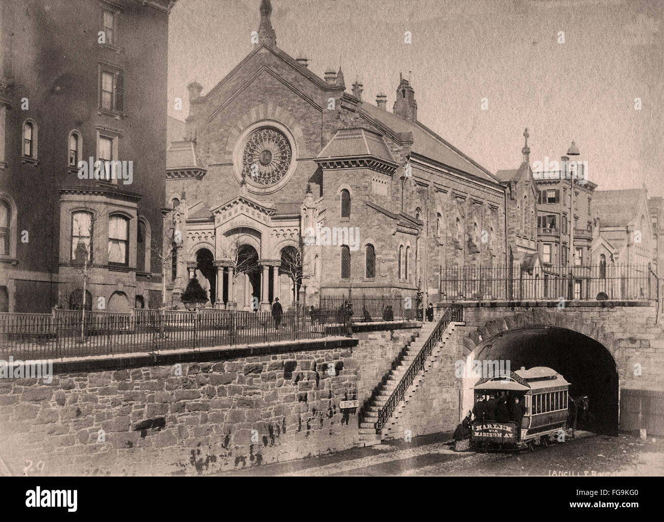 La 4e Avenue voiture cheval tunnel au 33e st New York - 1889 Banque D'Images