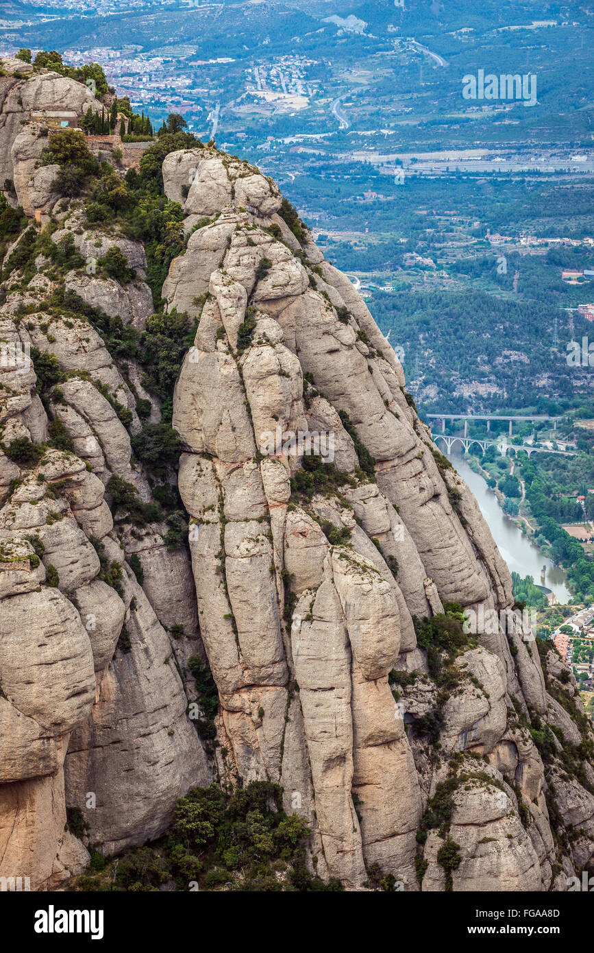 Vue aérienne de Montserrat, près de abbaye bénédictine Santa Maria de Montserrat, Monistrol de Montserrat, en Catalogne, Espagne Banque D'Images