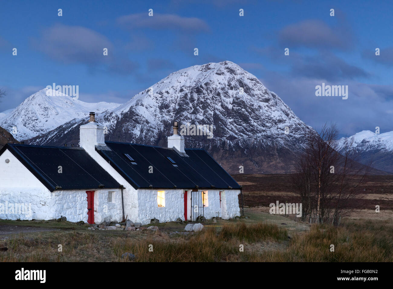 Buachaille Etive Mor et Black Rock Cottage, Glencoe, en Écosse. Banque D'Images