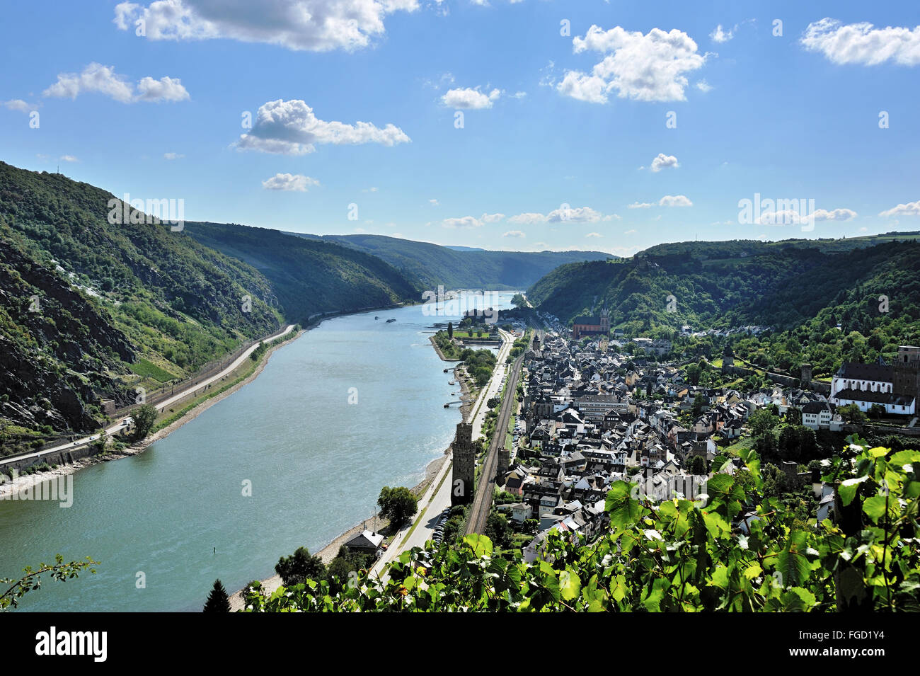 La vallée du Rhin moyen, avec ville Oberwesel, Vallée du Haut-Rhin moyen, Allemagne Banque D'Images