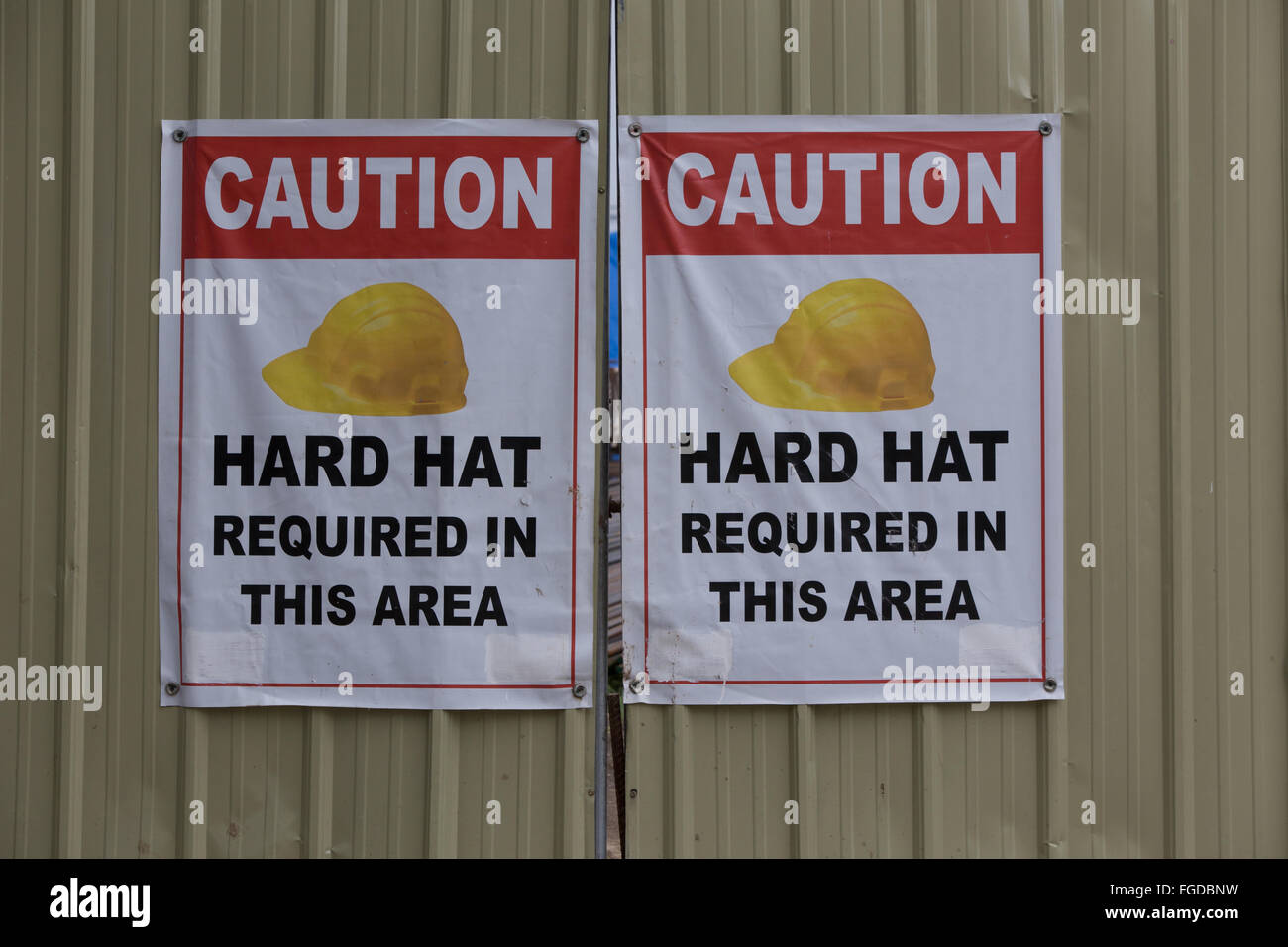 Santé & Sécurité signalisation autour de chantiers dans la ville de Cebu, Philippines Banque D'Images