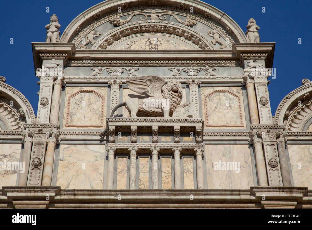 Close up detail de l'avant de l'Ospedale Civile, hôpital, Venise, avec le lion de St Marc Banque D'Images