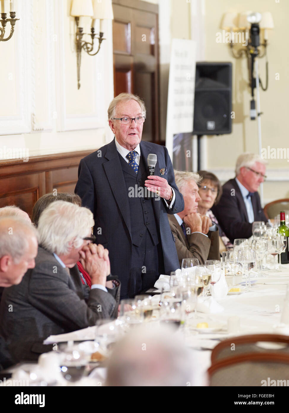 Robert Hardy à l'ancien de l'année 2016 Banque D'Images