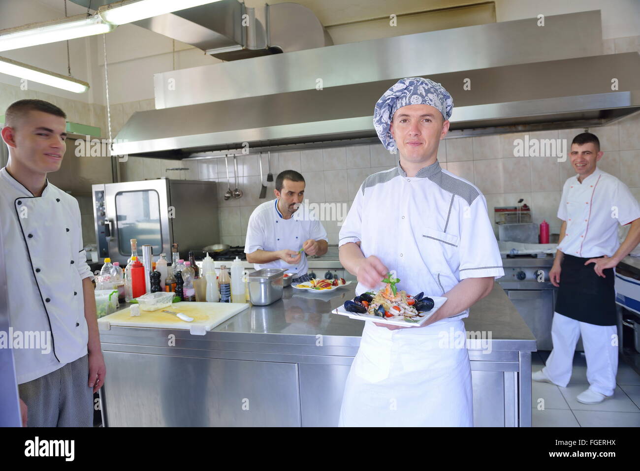 Chef preparing food Banque D'Images