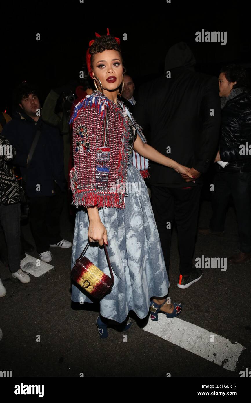 New York, NY, USA. 16Th Jun 2016. Jour de l'Andra au fashion show pour Marc Jacobs Automne 2016 Fashion Show - New York Fashion Week, Park Avenue Armory, New York, NY 18 février 2016. © Andres Otero/Everett Collection/Alamy Live News Banque D'Images