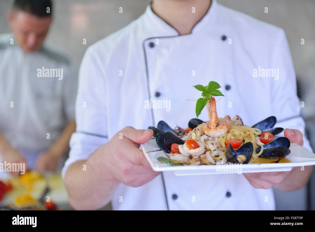 Chef preparing food Banque D'Images