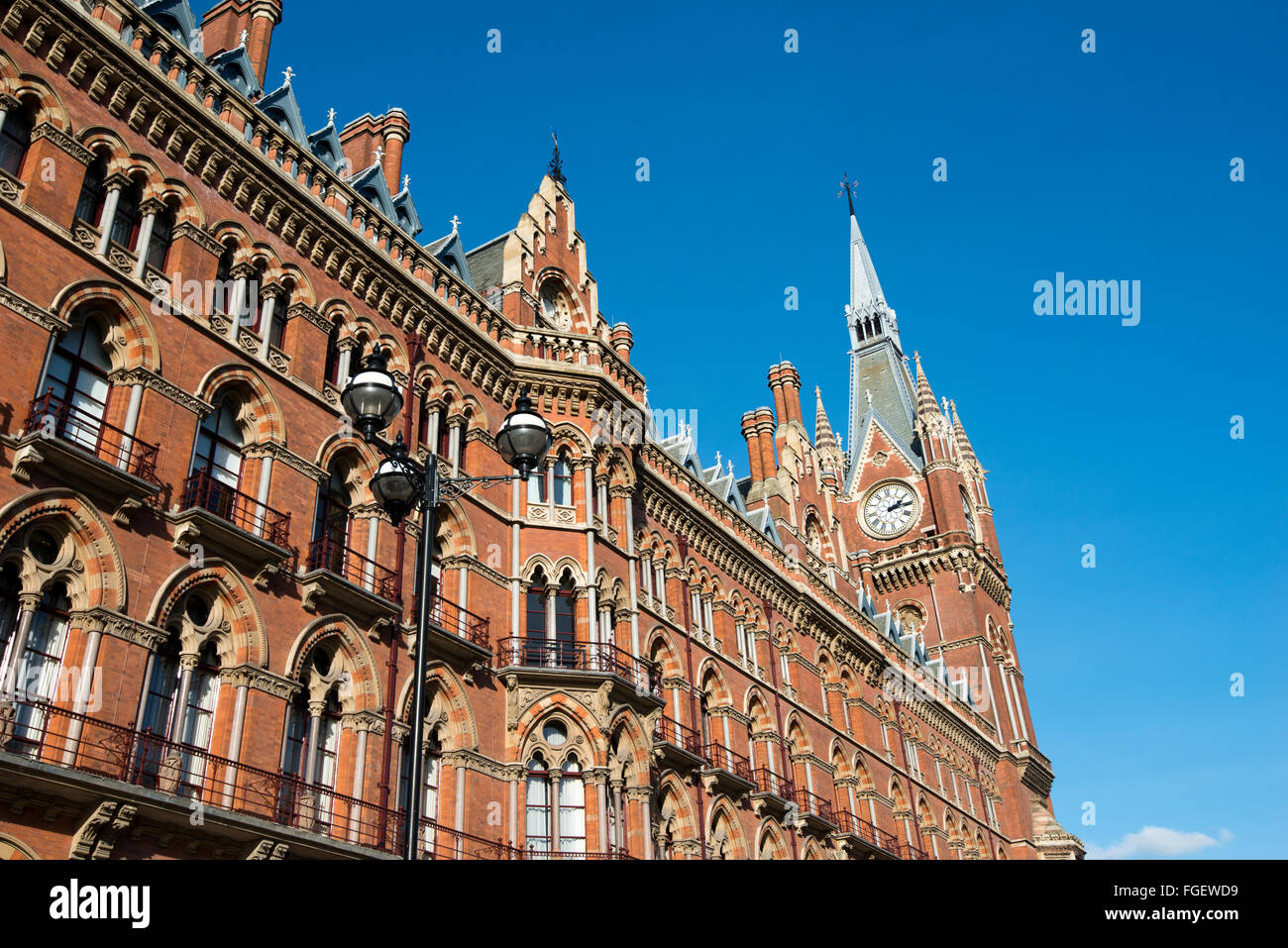 Le St Pancras Renaissance Hotel à St Pancras International Gare à Londres, Angleterre, Royaume-Uni Banque D'Images