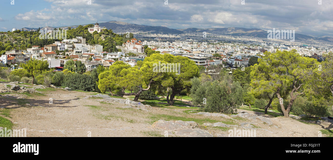 Athènes - Outlook à partir de la aréopage Hill à l'église d'Agia Marina. Banque D'Images