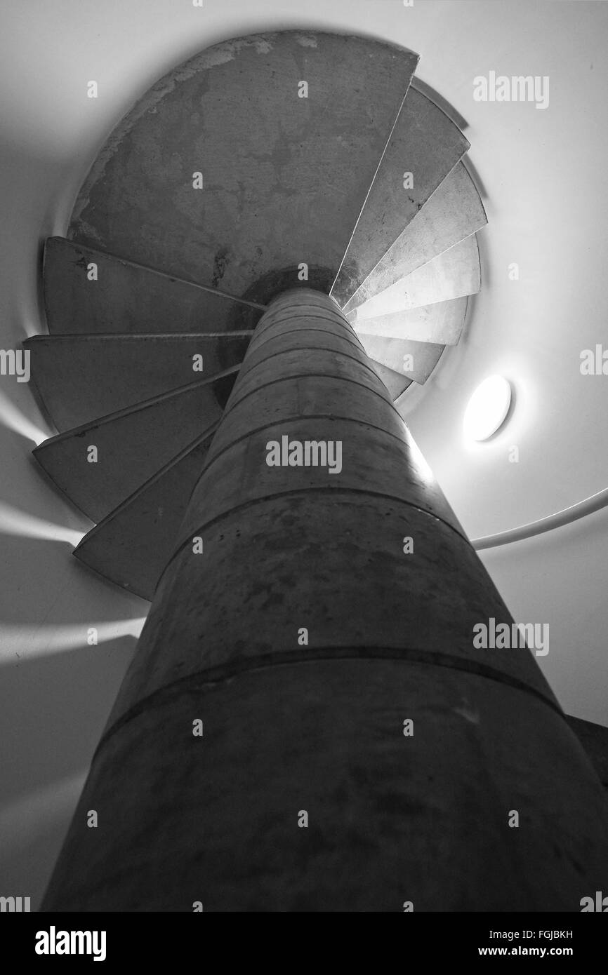 Escalier en spirale avec effet vertigineux Banque D'Images