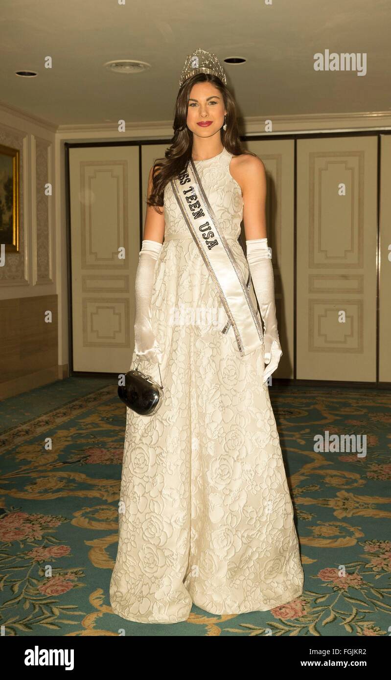 New York, NY, USA. Feb 19, 2016. Katherine Haik présente à l'Opéra de Vienne 2016 Ball, le Waldorf-Astoria, à New York, NY, le 19 février 2016. Crédit : Lev Radin/Everett Collection/Alamy Live News Banque D'Images