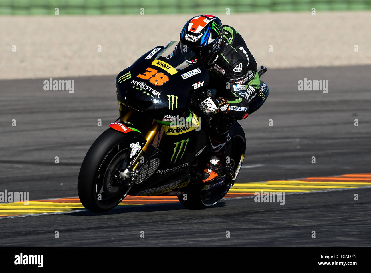 Bradley Smith en action lors d'essais hivernaux Motogp Banque D'Images
