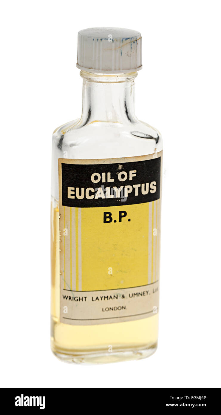 Bouteille à l'ancienne 1960 d'huile d'Eucalyptus. Banque D'Images