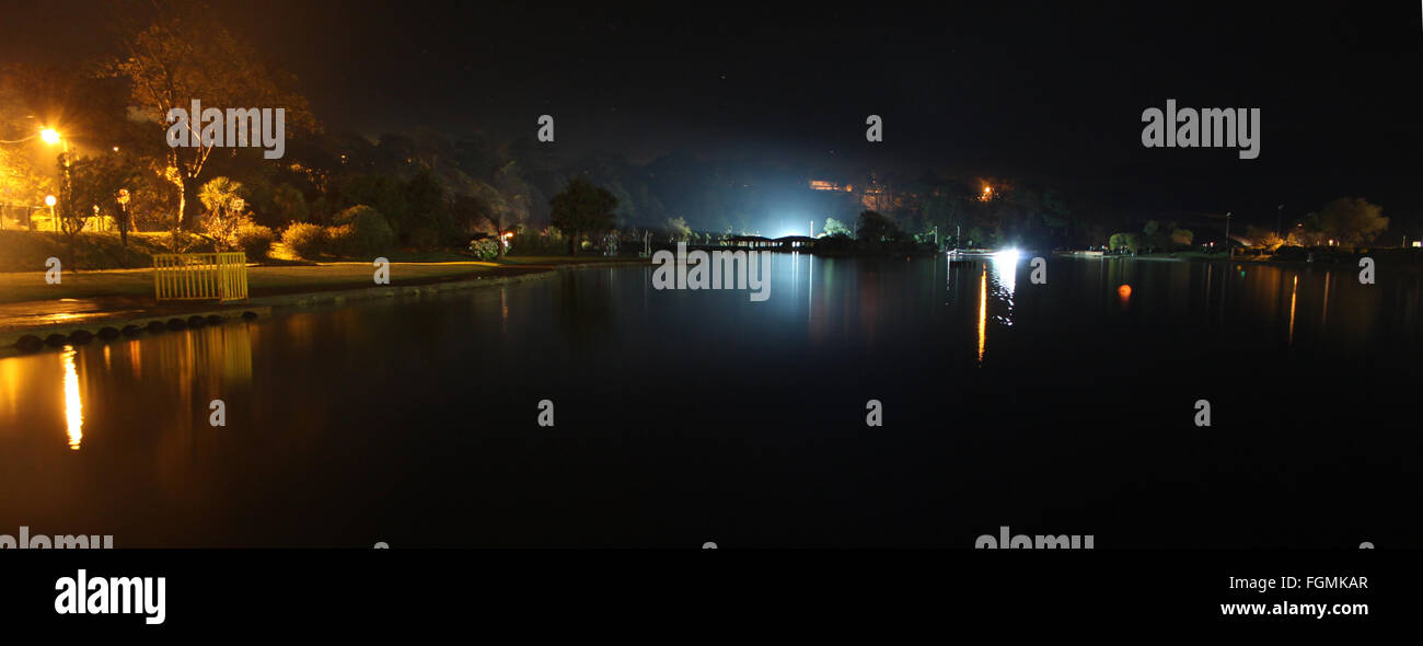 Mooragh Park et du lac Ramsey, Ile de Man dans la nuit Banque D'Images