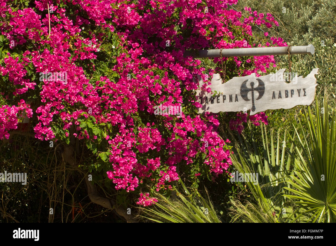 Spanien, Kreta, Lendas, Tavernenschild auf der Fahrt von Kali Limenes Lendas nach Banque D'Images