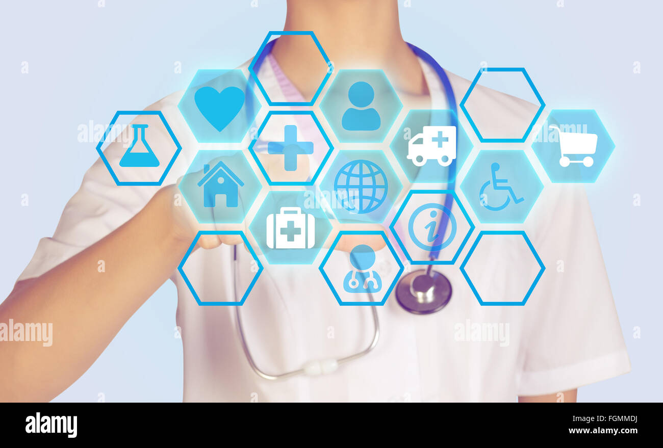 Médecin presses sur l'index de l'interface l'icône Banque D'Images