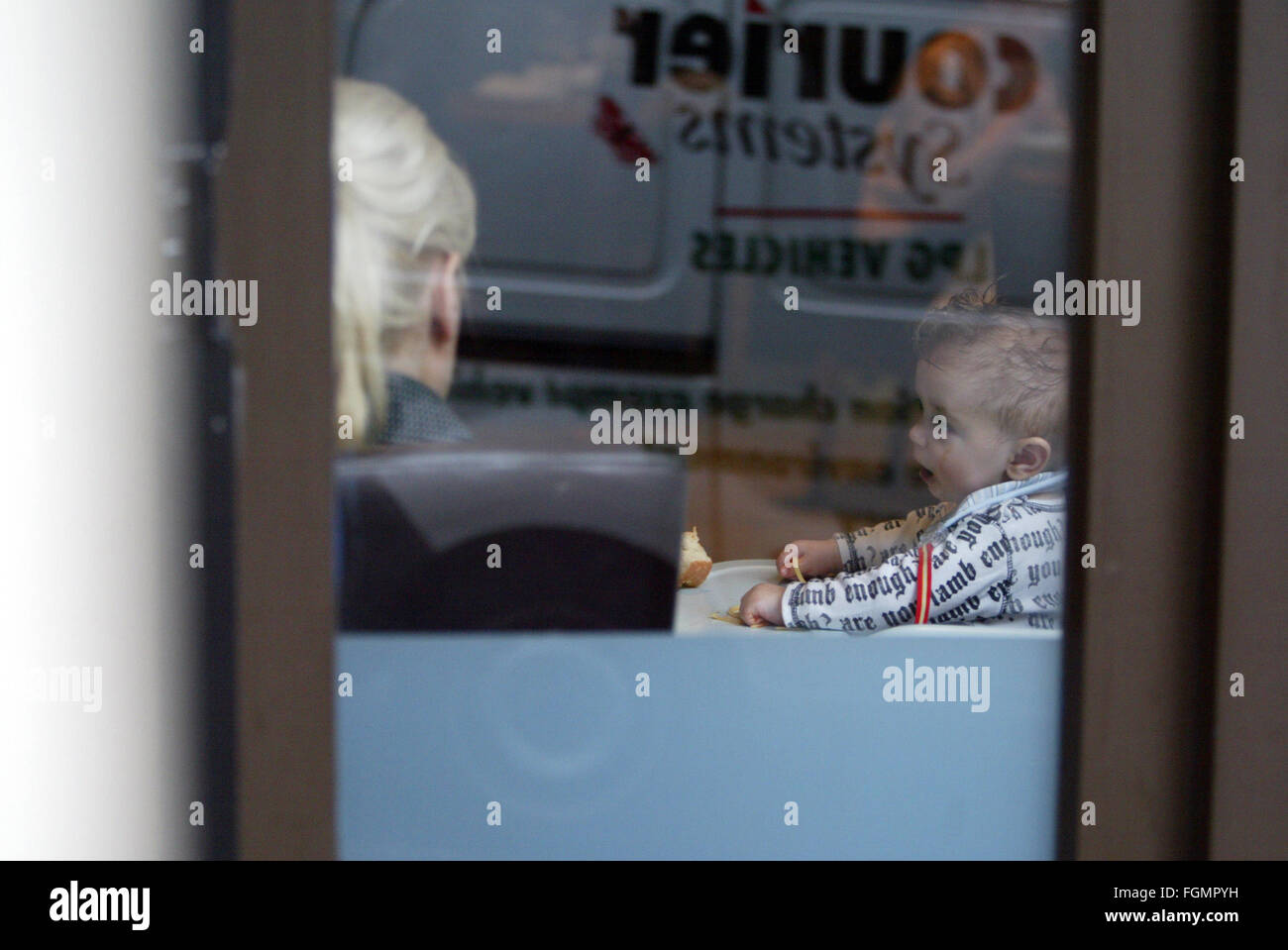 Gwen Stefani et Kingston Bébé Déjeuner (crédit image © Jack Ludlam) Banque D'Images