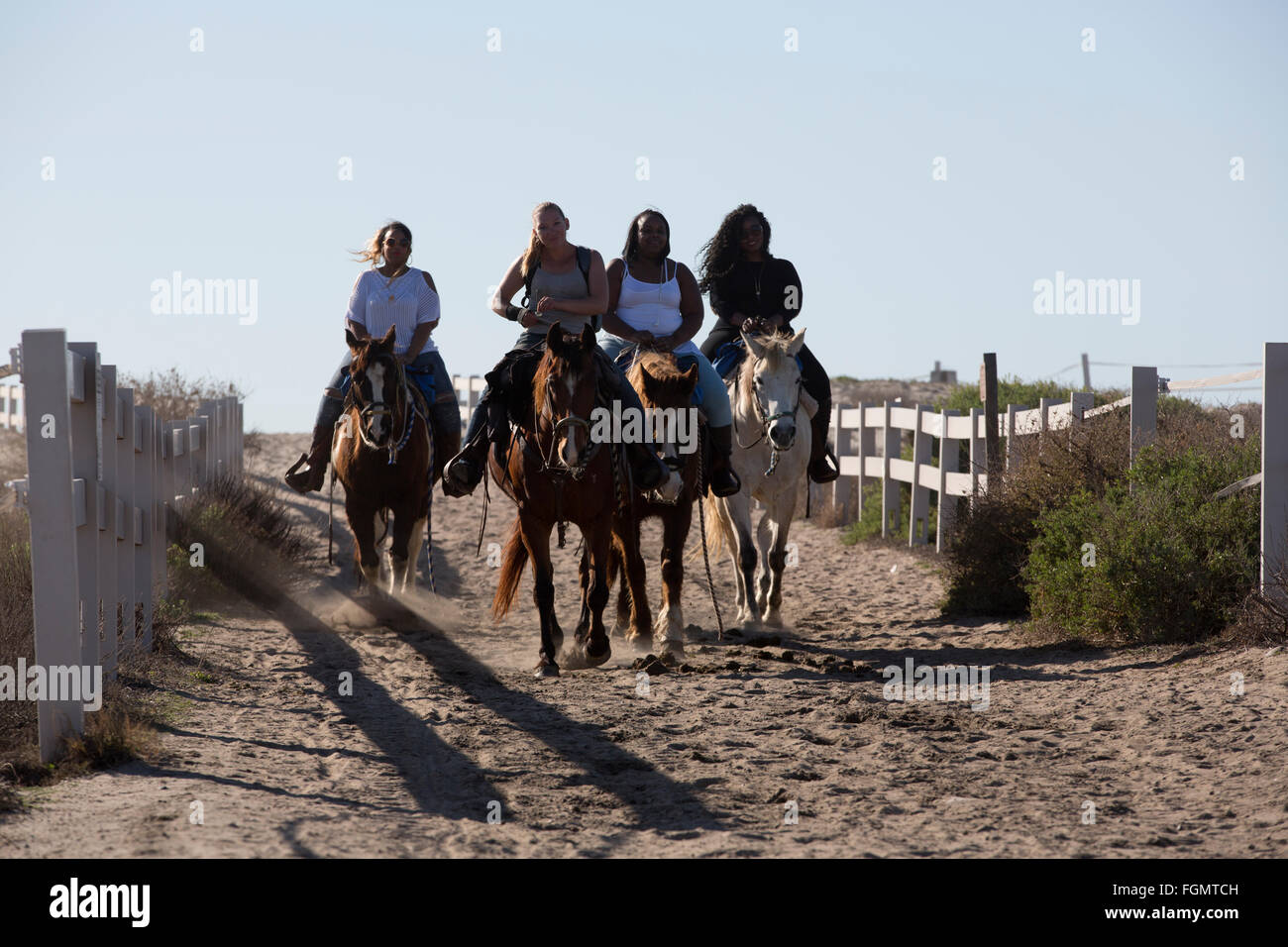 Les gens de l'équitation, Tijuana River National Estuarine Research Reserve, California, USA Banque D'Images