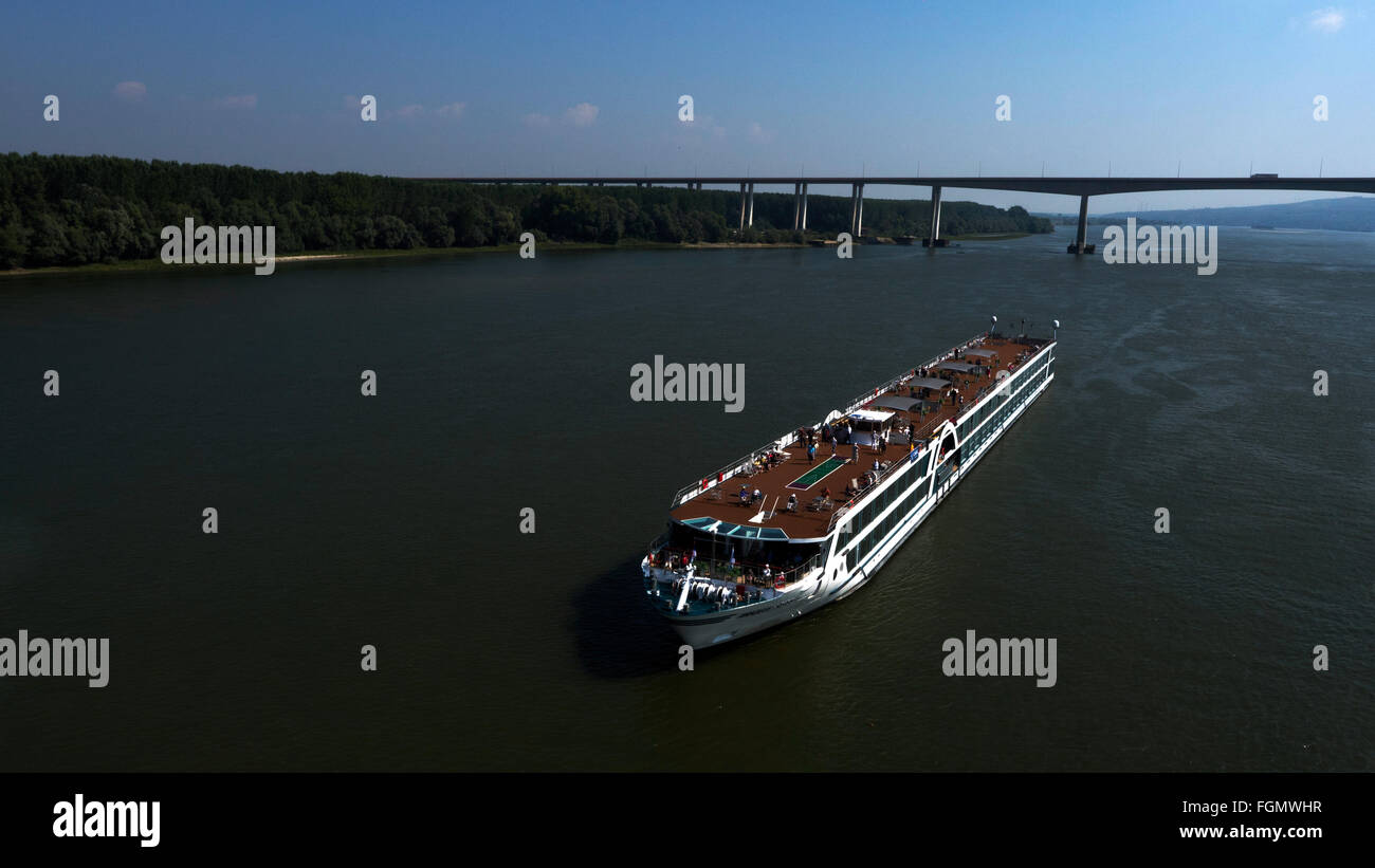 Navire de passagers sur la rivière Banque D'Images