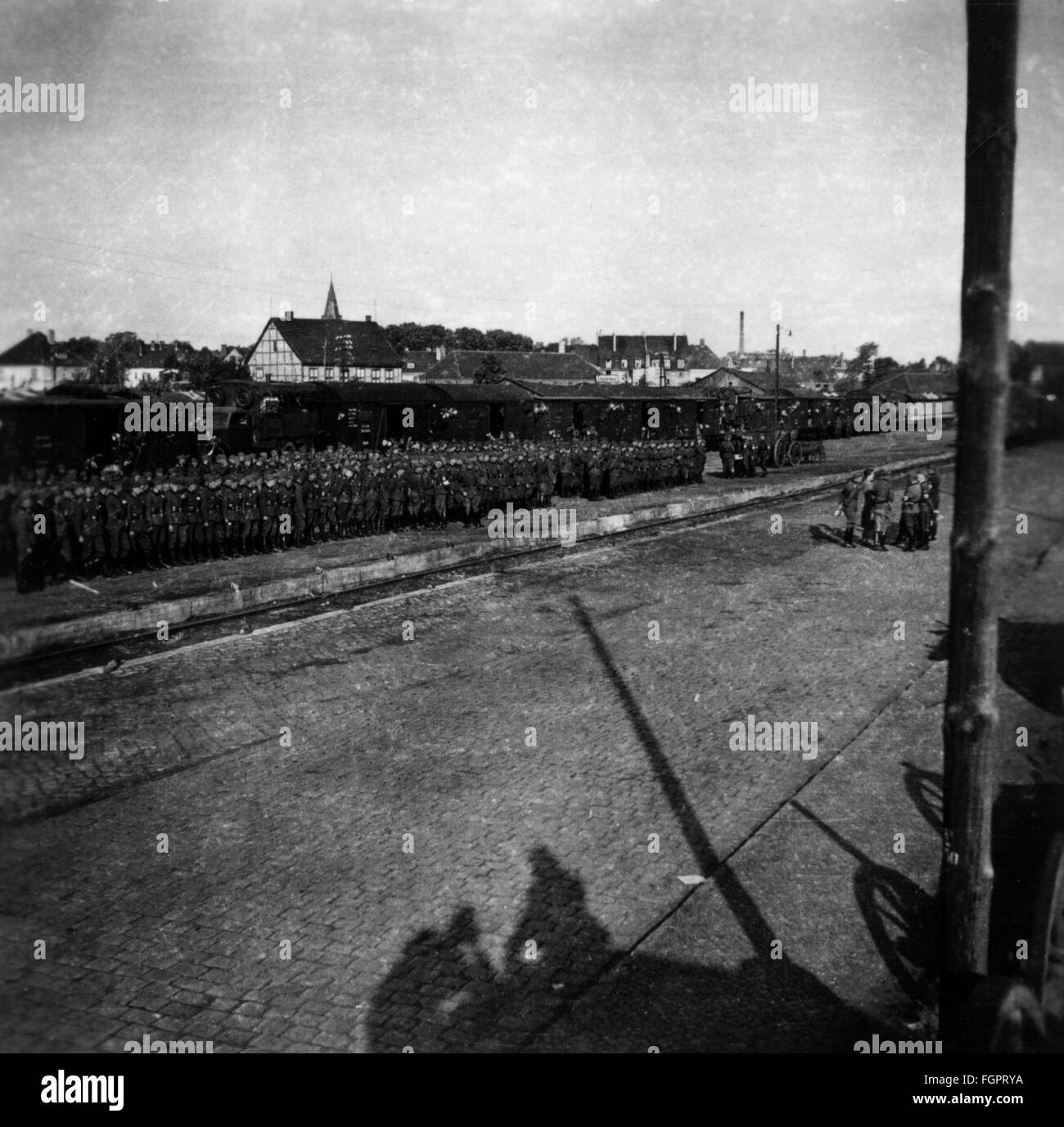 National-socialisme / nazisme, organisations, Reich Labour Service (Reichsarbeitsdienst, RAD), RAD Abteilung K. 1/130 déchargement à Kielce, Pologne, printemps / été 1941, peu avant son déploiement sur le front oriental, droits additionnels-Clearences-non disponible Banque D'Images