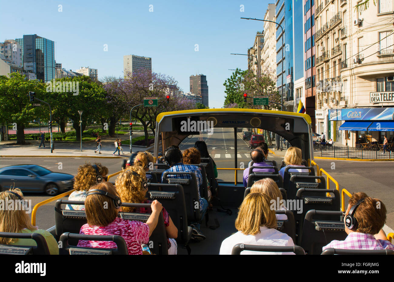 Buenos Aires Argentine double decker bus touristique avec les gens voyageant autour des sites de la ville Banque D'Images