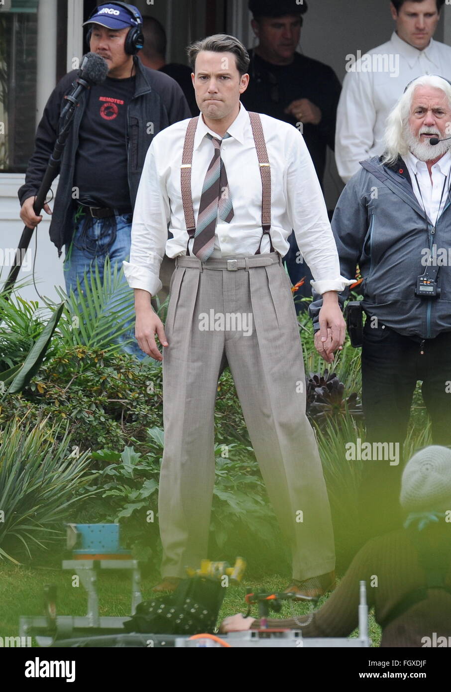 L'acteur Ben Affleck repéré sur l'ensemble de 'Live By Night' le tournage en costume avec : Ben Affleck Où : Long Beach, California, United States Quand : 18 Jan 2016 Banque D'Images