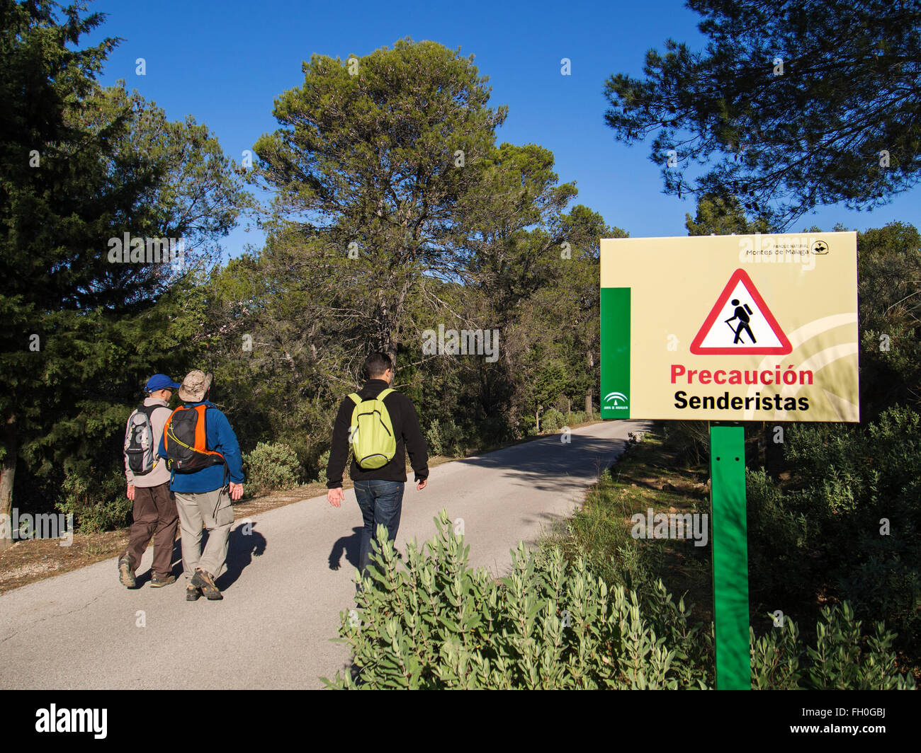 Signaux de randonnée, Monts de Malaga, Costa del Sol. Andalousie le sud de l'Espagne Banque D'Images