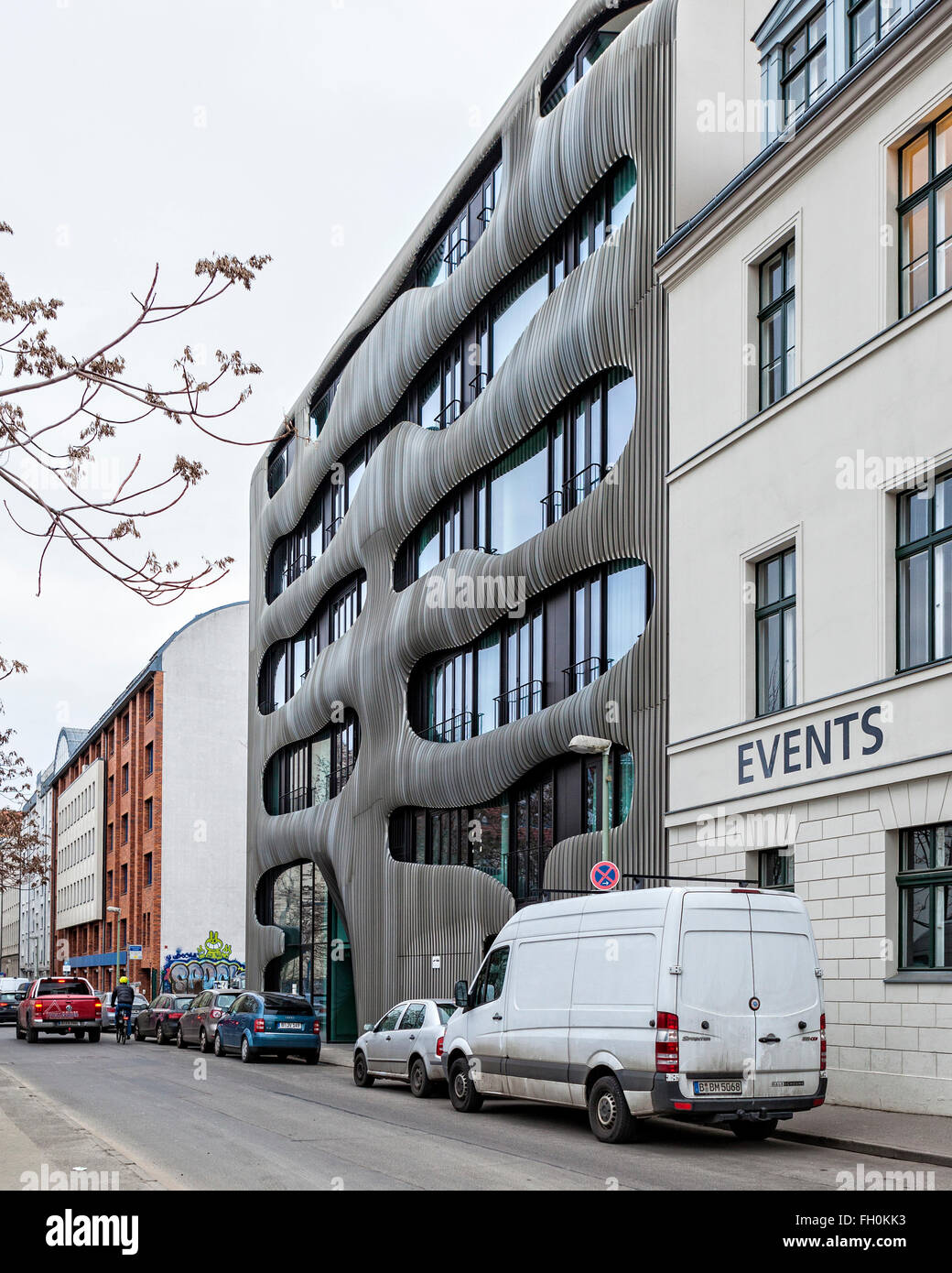 Le groupe de développement de la propriété unique du Euroboden immeuble curvy à Johannisstraße à Mitte, Berlin. Banque D'Images