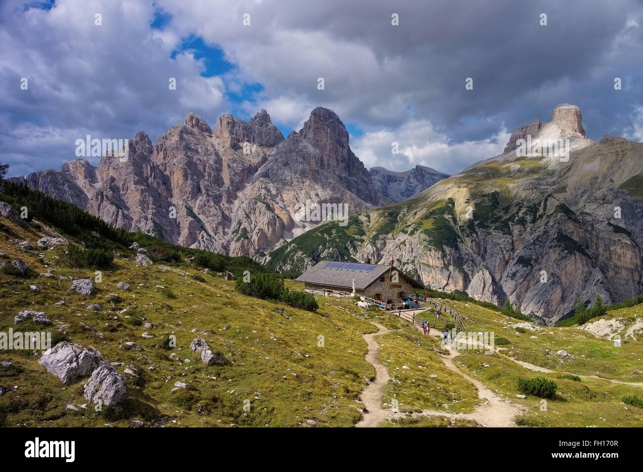 Lange Alm in den Dolomiten - Lange Alm club alpin hut en Dolomites, Italie Banque D'Images