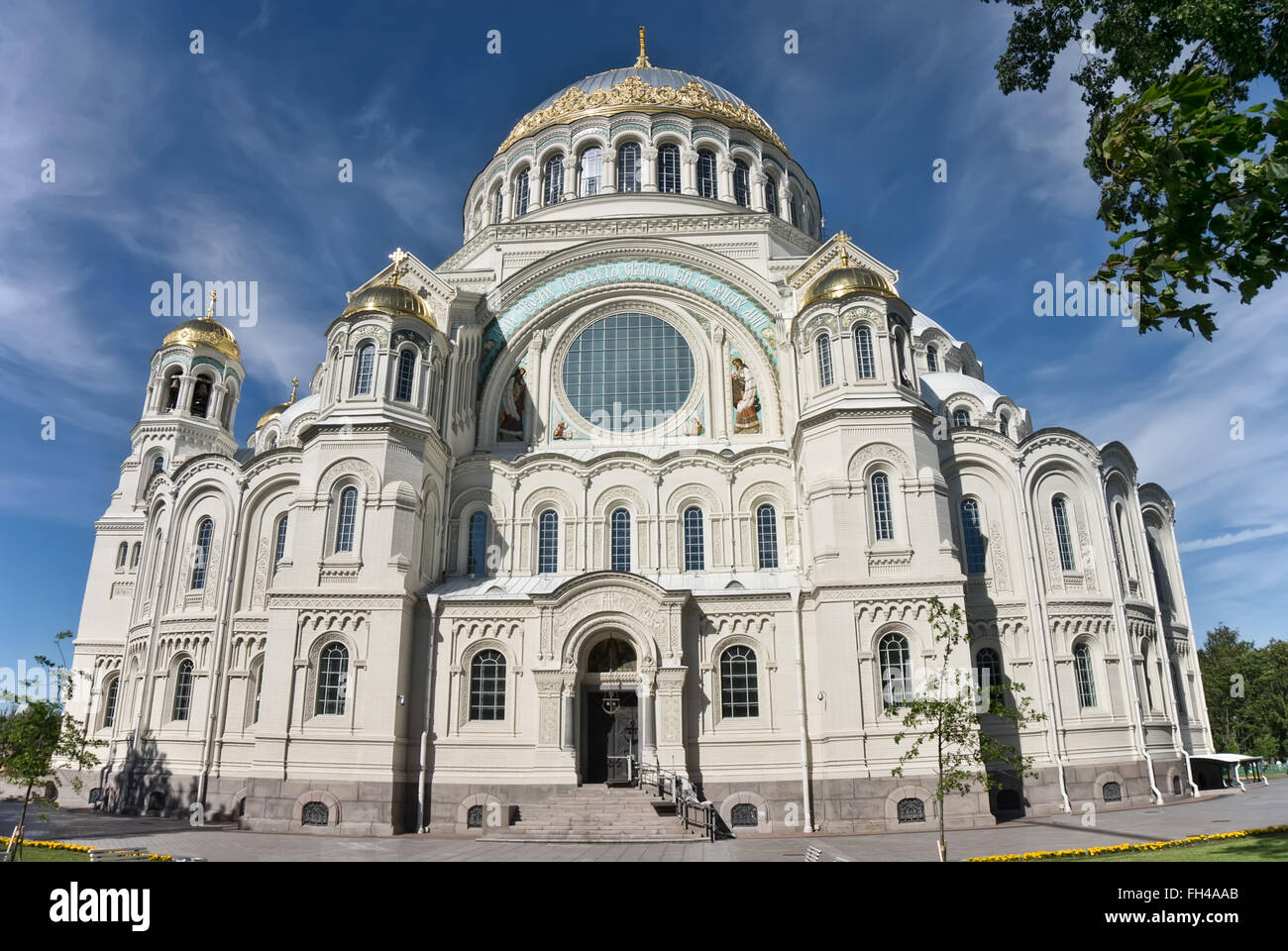 La Cathédrale navale de Saint Nicolas à Cronstadt, Saint-Pétersbourg, Russie. Le principal point d'intérêt à Cronstadt. Banque D'Images