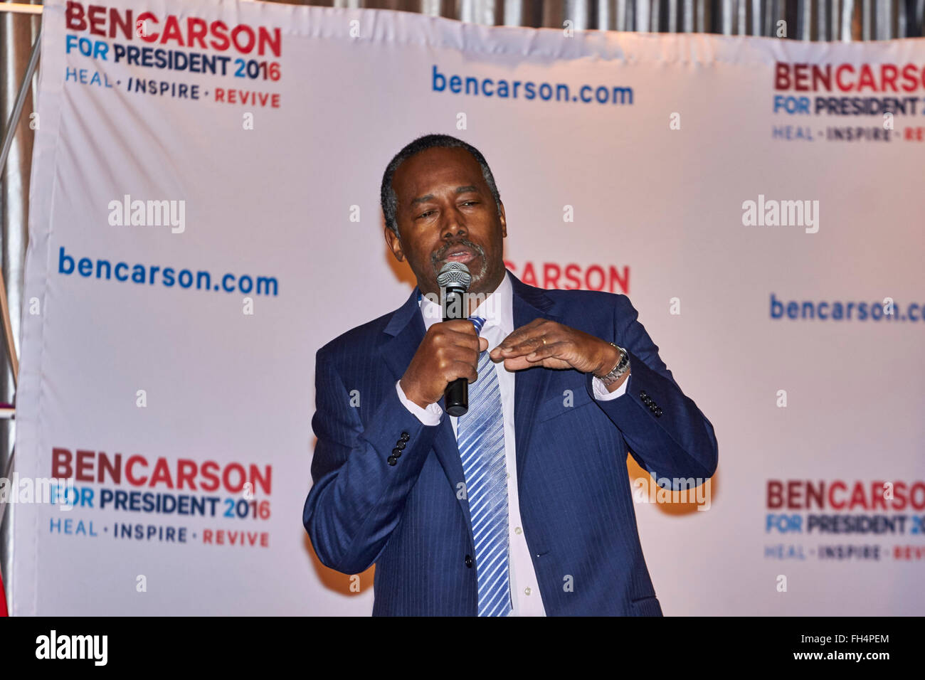 Summerlin, Nevada, USA. 23 Février, 2016. Ben Carson des campagnes pour la nomination présidentielle des républicains à la Mountain Shadows Community Centre de Summerlin. M. Carson est actuellement en retrait dans les sondages, avec le caucus passe plus tard ce soir. Crédit : Jennifer Mack/Alamy Live News Banque D'Images