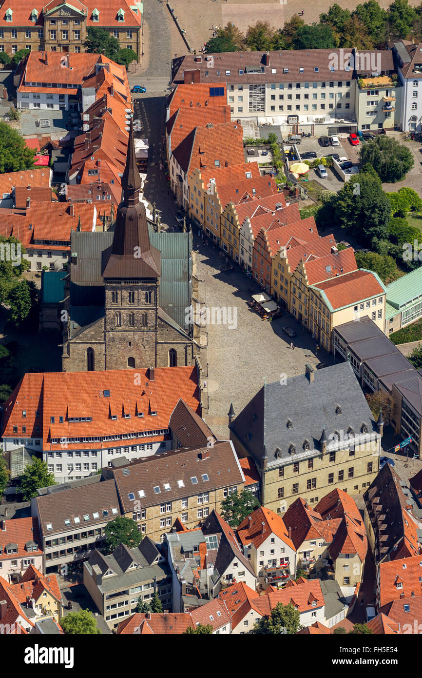 Vue aérienne, vieille ville Marienkirche, toits de tuiles rouges, Osnabruck, Basse-Saxe, Allemagne, Europe, vue aérienne, les oiseaux-lunettes de vue, Banque D'Images
