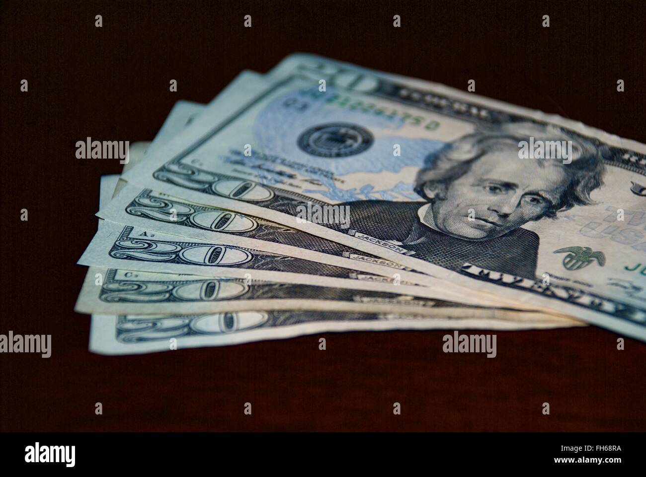Déramé pile de billets de 20 $, 5 100 $ pour faire Banque D'Images
