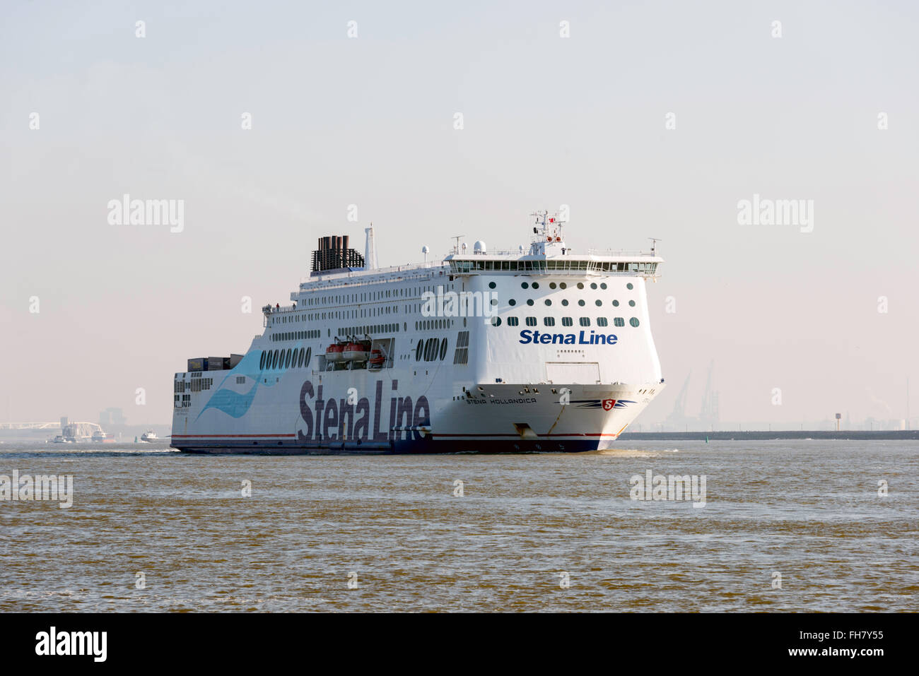HOEK VAN HOLLAND, Pays-Bas - 17 février : à partir de la Stena Line navire quittant le port d'Harwich Angleterre 17 février 2016 sur la région de Hoek Banque D'Images