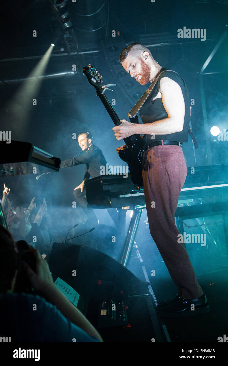 Milan Italie. 23 février 2016. Le duo anglais synthpop fait mal il se produit sur scène à music club Alcatraz pendant la tournée 'abandon' Credit : Rodolfo Sassano/Alamy Live News Banque D'Images