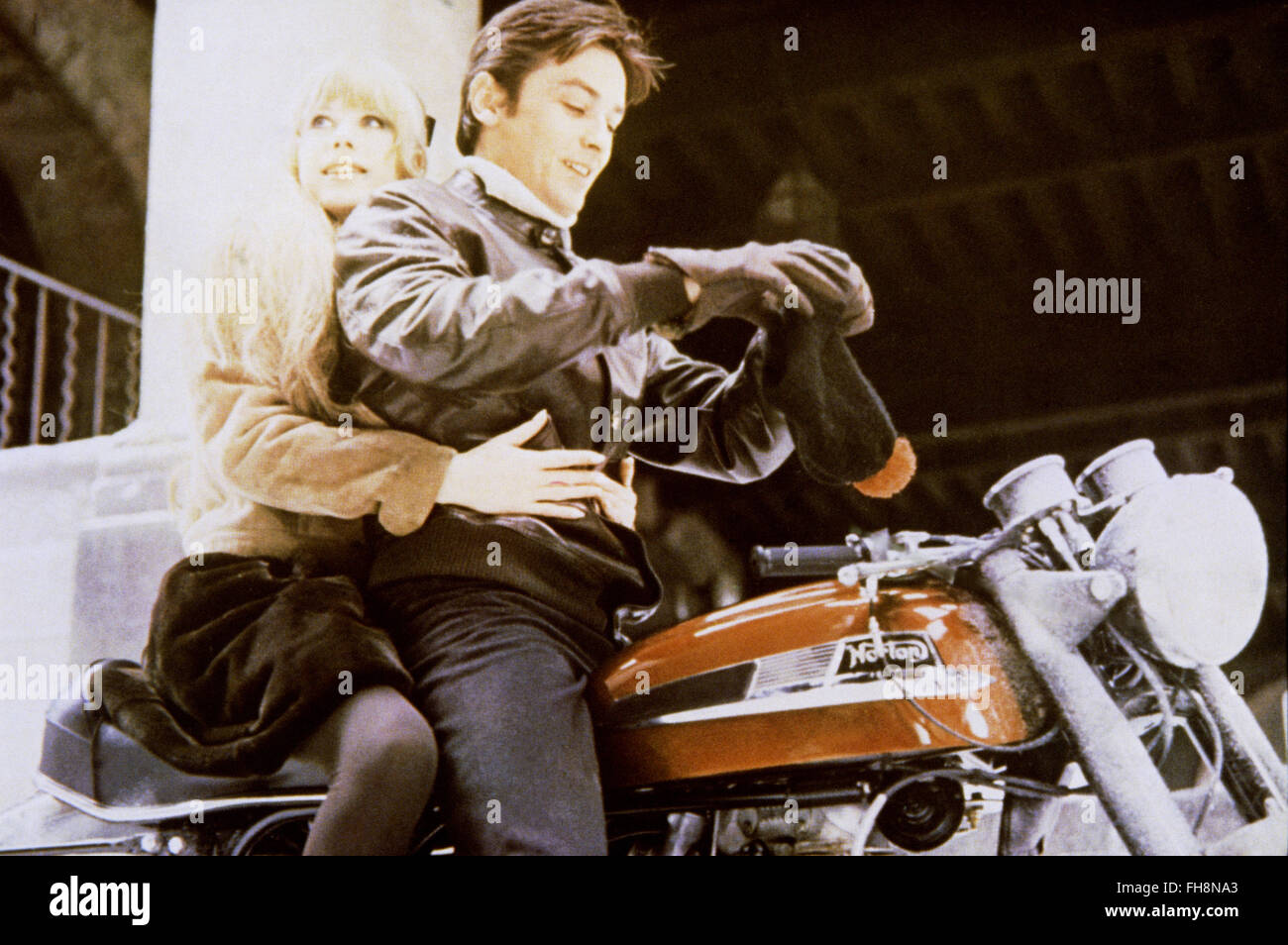 Film, 'la Fille sur une moto', GBR / FRA 1968, directeur : Jack Cardiff, scène avec : Marianne Faithfull, Alain Delon, tiers-Permissions-Neccessary , Banque D'Images
