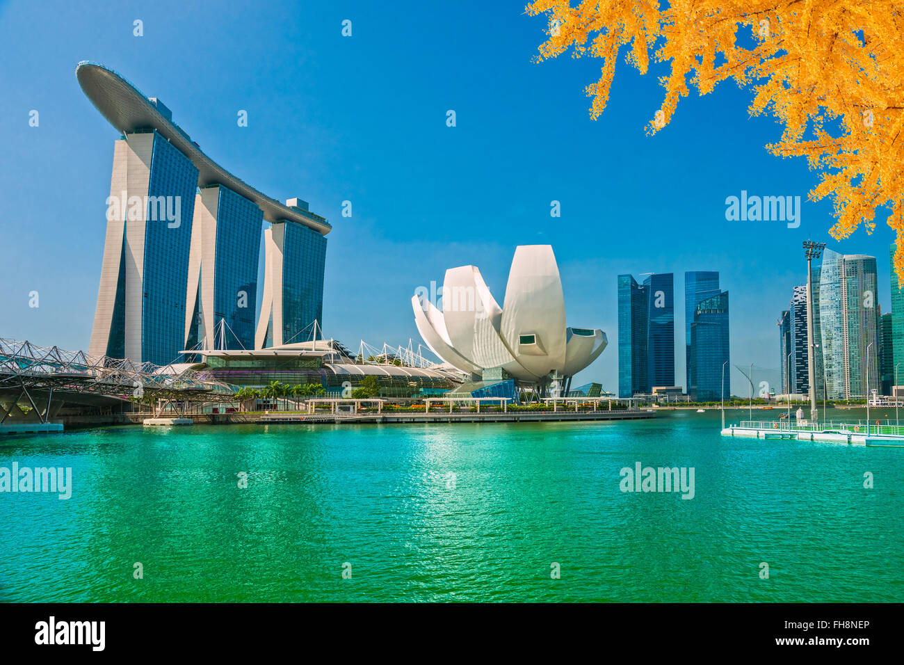 Grand angle de vue des toits de la ville de Singapour. Banque D'Images