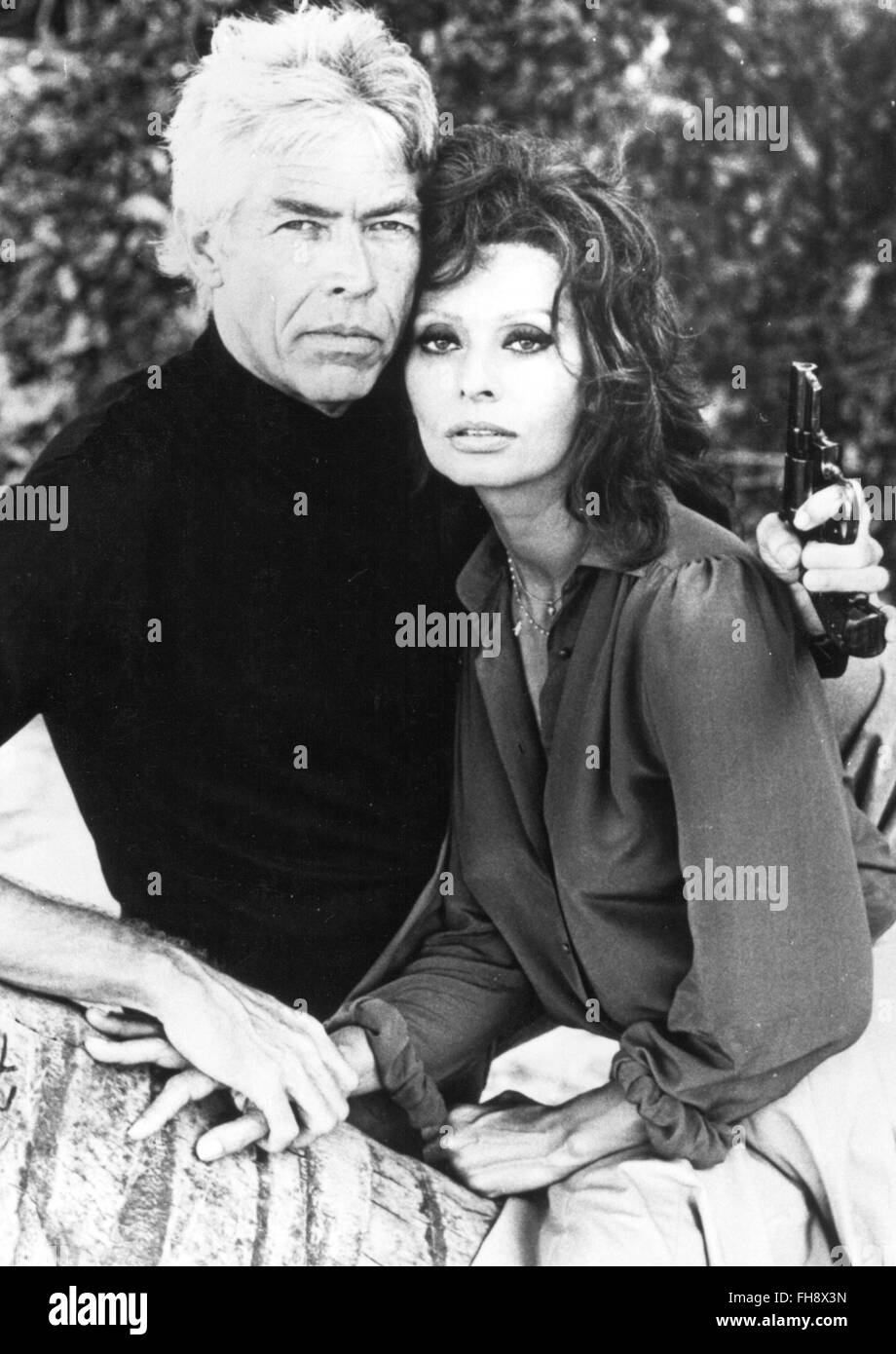 Film, 'Feu', GBR, 1979 Réalisateur : Michael Winner, photo avec : James Coburn, Sophia Loren, Permissions-Neccessary-tiers Banque D'Images