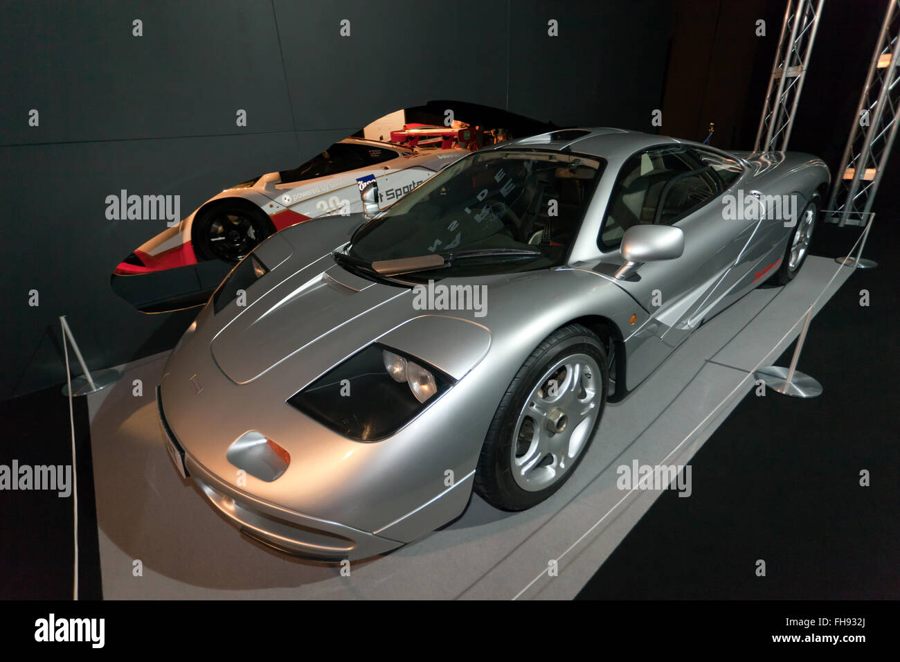 Vue de trois-quarts de l'XP3 prototype McLaren F1 road car, à l'affiche dans une exposition spéciale à la London Classic Car Show Banque D'Images