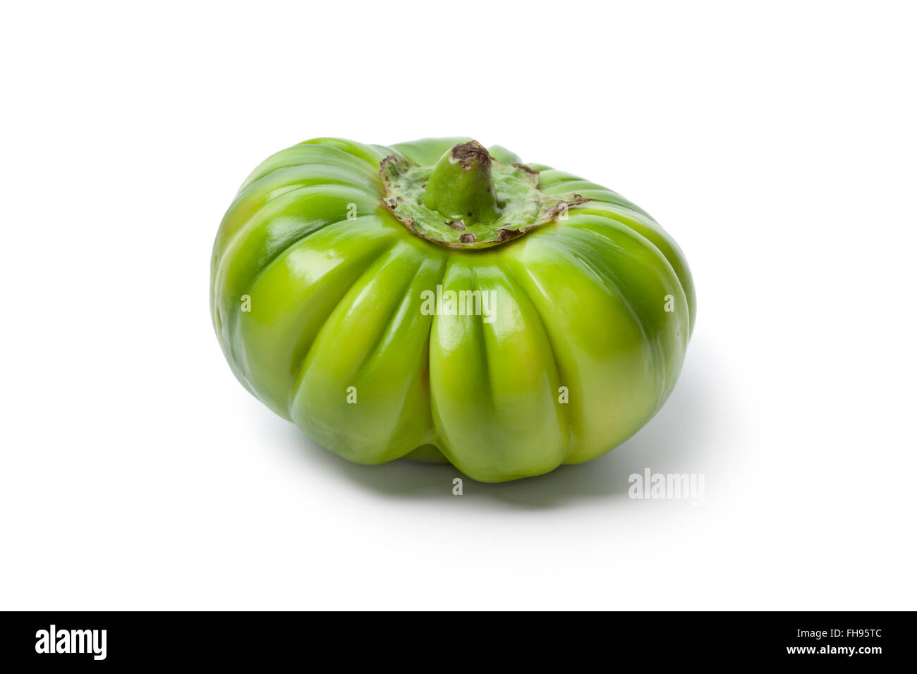 Ensemble de la seule matière première fraîche aubergine Ethiopean isolé sur fond blanc Banque D'Images