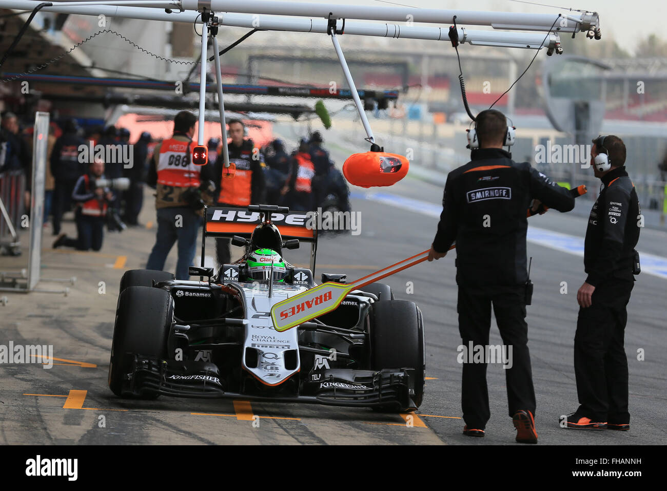 Circuit de Catalunya, Barcelone, Espagne. Feb 24, 2016. Jour 3 de la F1 et les essais de printemps nouvelle voiture pour unvieling 2016-2017 saison. Sahara Force India VJM09 - Crédit : Nico Hülkenberg Plus Sport Action/Alamy Live News Banque D'Images