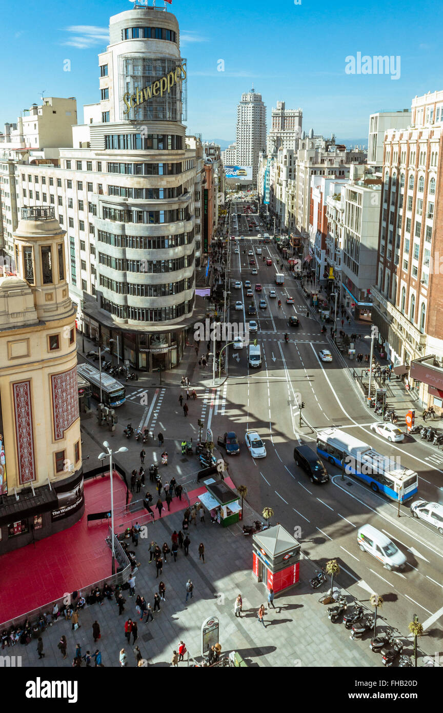 Vue aérienne d'une partie de la Plaza del Callao et Gran Via à Madrid, Espagne. Banque D'Images