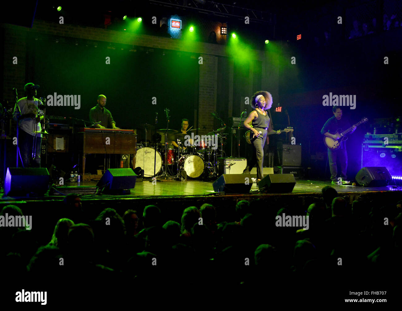 Galactic en concert en concert lors de leur 'Galactic le large Tour 2016" à vivre avec la révolution : Ben Ellman, Corey Henry, riche Vogel, Stanton Moore, Erica Falls, Robert Mercurio, Jeff Raines Où : Fort Lauderdale, Florida, United States Quand : 23 Jan 2016 Banque D'Images