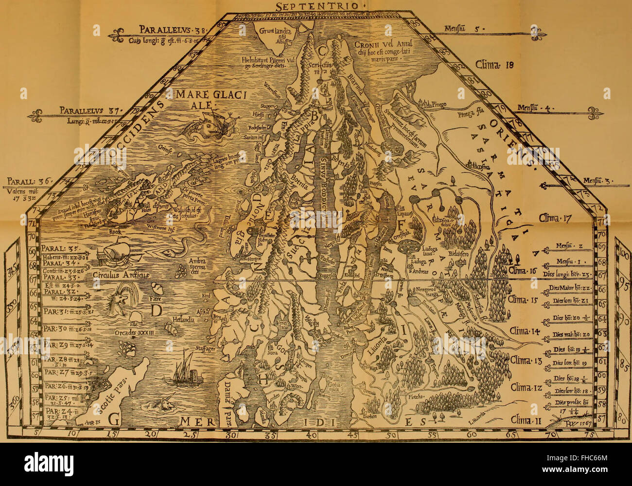 Un compte rendu de l'expédition *Vega*, qui a navigué autour de l'Asie et de l'Europe. Cet ouvrage de 1882 fournit un examen historique des voyages précédents le long de la côte nord de l'ancien monde, offrant des informations précieuses sur les premières explorations. Banque D'Images