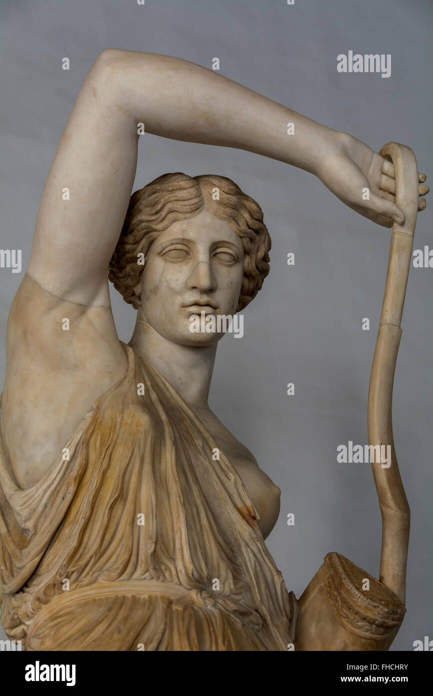 Statue of amazon female Banque de photographies et d'images à haute  résolution - Alamy