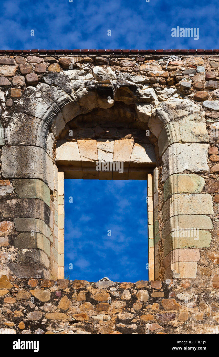 Fenêtre du couvent du xvième siècle et la basilique de l'ancien monastère de CUILAPAN Santiago Apostol - CUILAPAN DE GUERRERO, MEX Banque D'Images