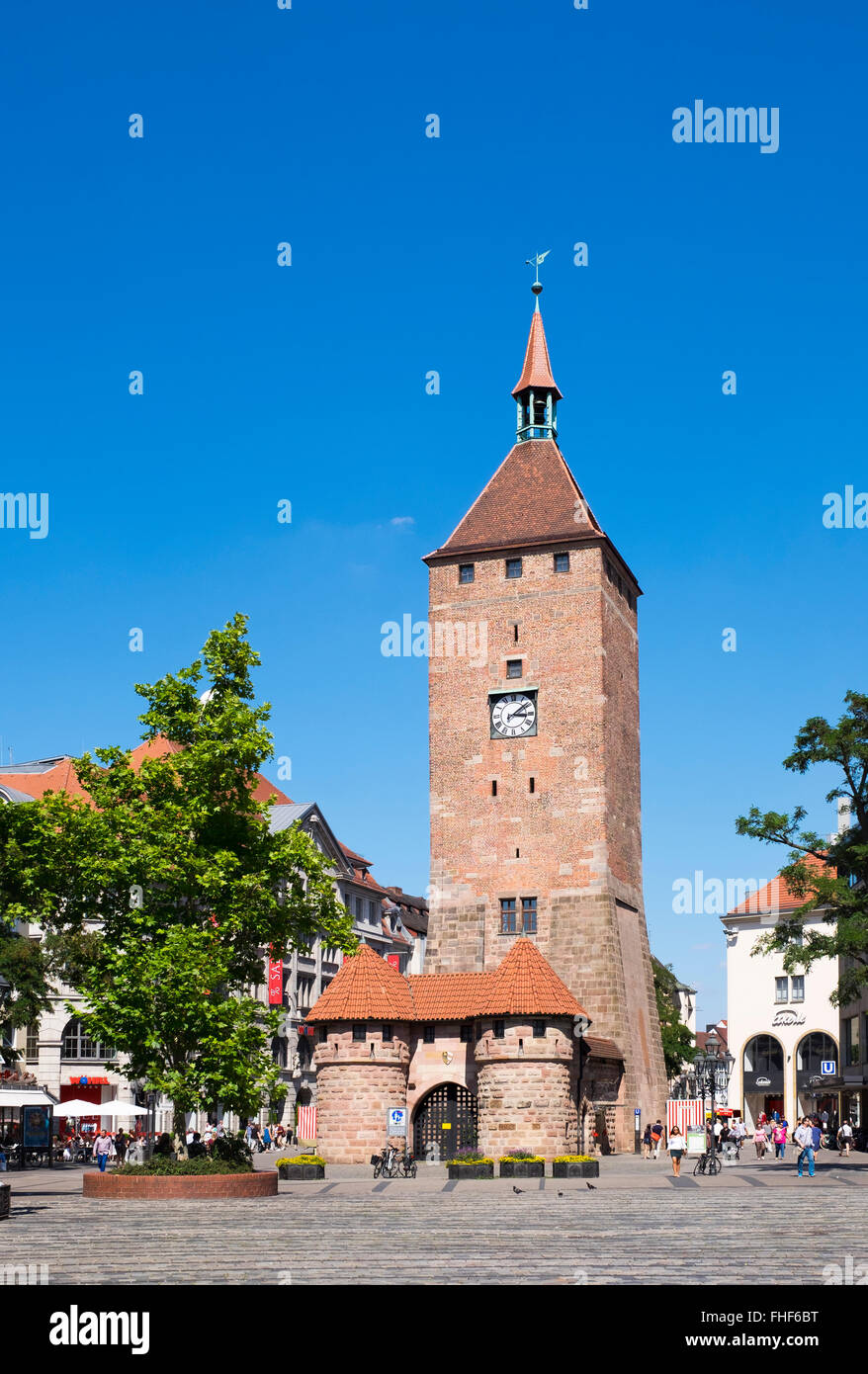 Tour blanche dans la vieille ville, Altstadt Lorenzer, Nuremberg, Middle Franconia, Franconia, Bavaria, Germany Banque D'Images