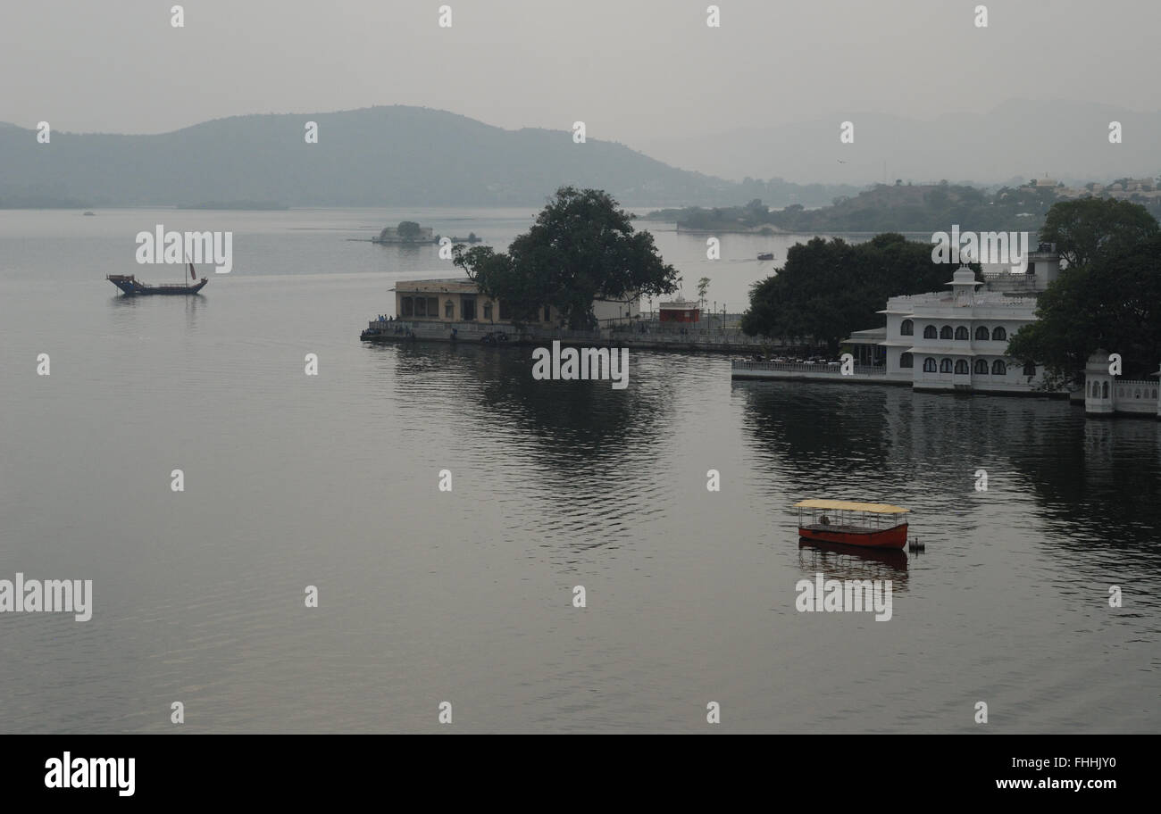Le lac Pichola, Udaipur, Inde. Banque D'Images