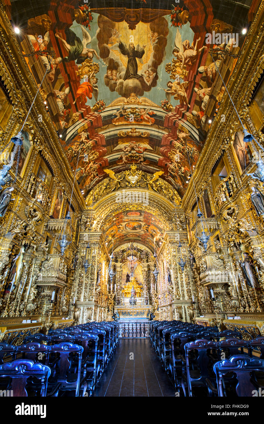 L'intérieur baroque de l'église Sao Francisco da Penitencia par Francisco Xavier de Brito Banque D'Images