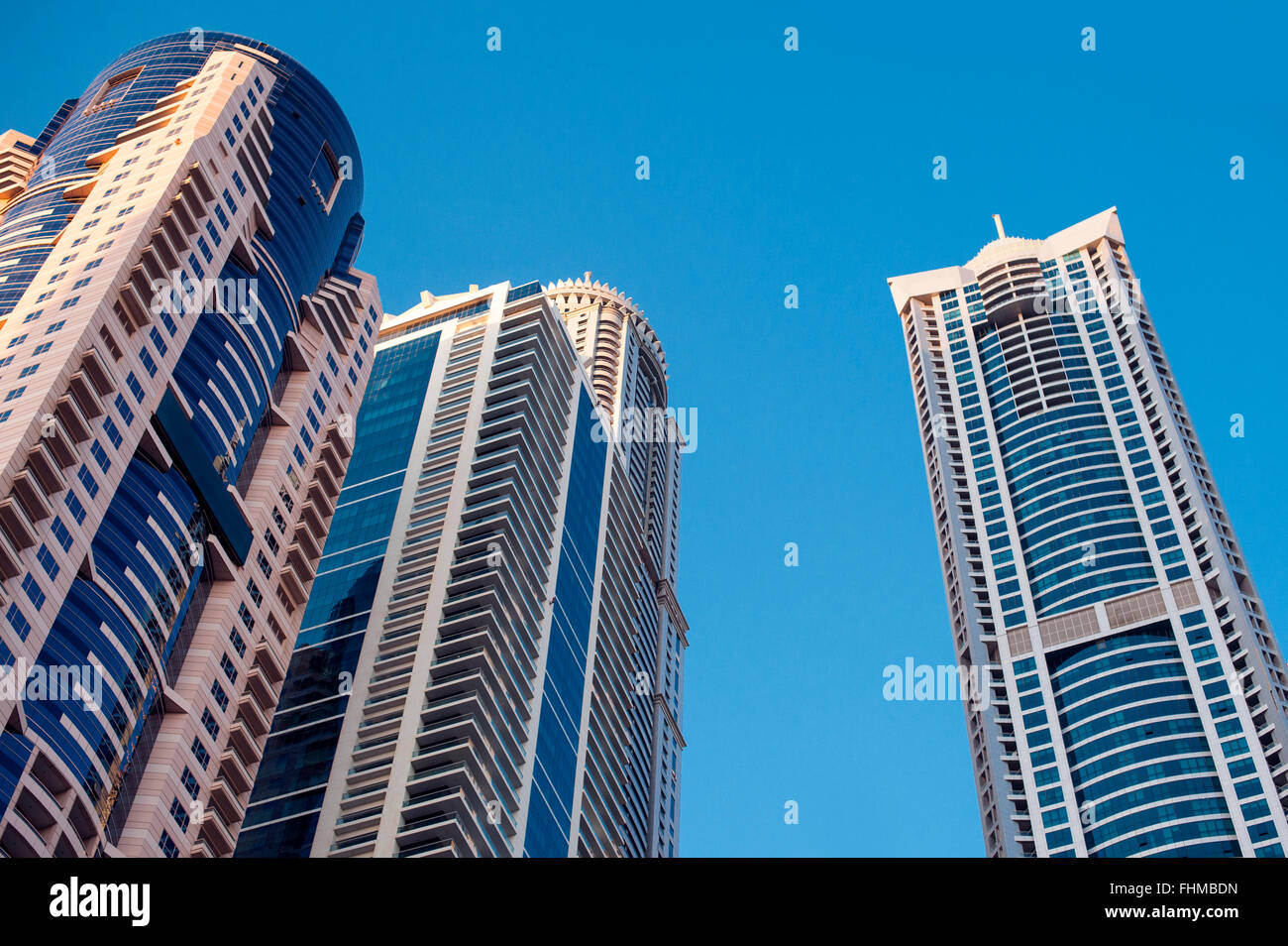 Résumé des affaires avec des gratte-ciel de bureaux Banque D'Images