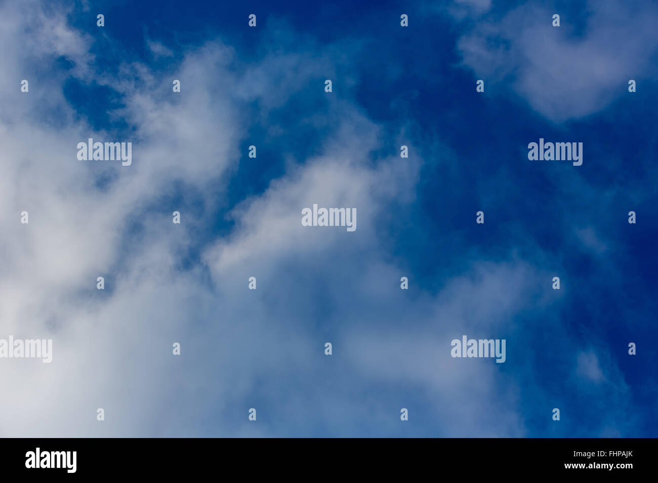 Vue aérienne, ciel bleu au-dessus de Witten, nuage, cumulants, Witten, Ruhr, Rhénanie du Nord-Westphalie, Allemagne, Europe, vue aérienne, Banque D'Images